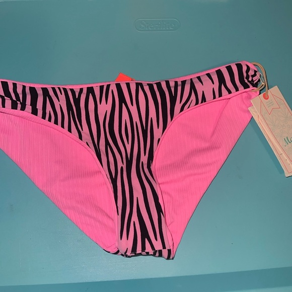 NEW Maaji Colorful  Zebra Black Pink  Bikini Swim Bottom Size S NWT Reversible - Picture 2 of 8